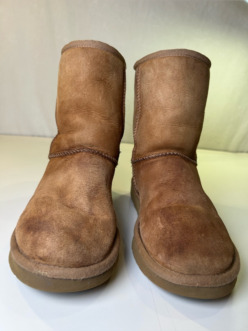 UGG Classic Short II Boots - Chestnut Brown Suede Shearling - Women's Size 7 - Picture 8 of 16